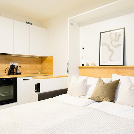 Mymozart Apartments Prague By Rentero Property מראה חיצוני תמונה